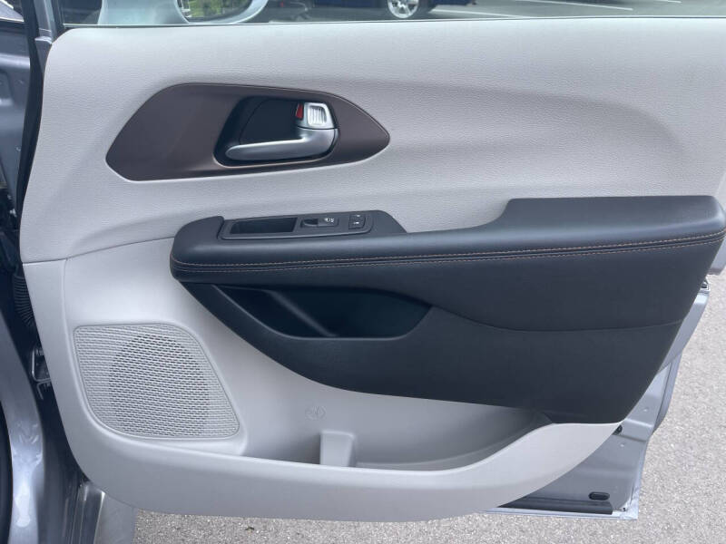 2018 Chrysler Pacifica Touring L
