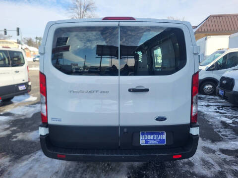 2023 Ford Transit 250