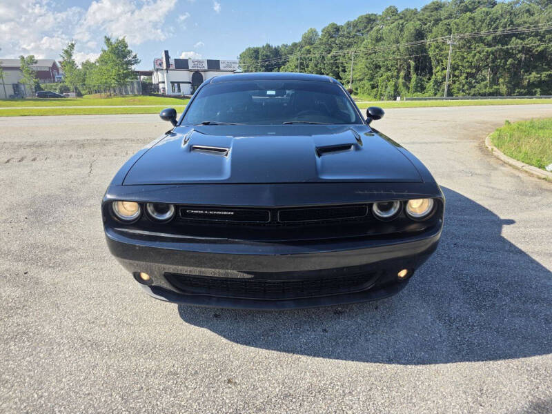 2016 Dodge Challenger SXT Plus