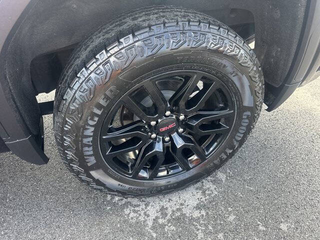 2025 GMC Sierra 1500 Elevation