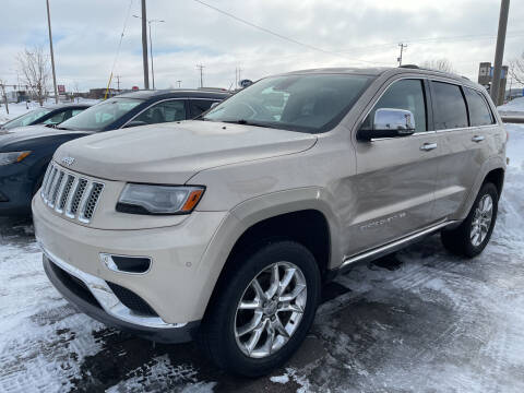 2014 Jeep Grand Cherokee for sale at Burns Auto Sales in Sioux Falls SD