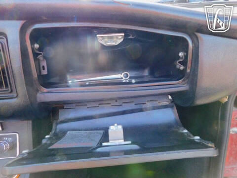 1974 MG B