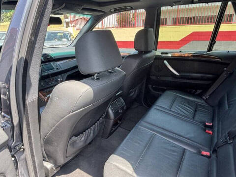 2003 BMW X5 4.4i