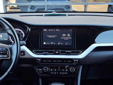 2022 Kia Niro Plug-In Hybrid LXS