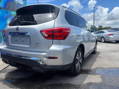 2017 Nissan Pathfinder