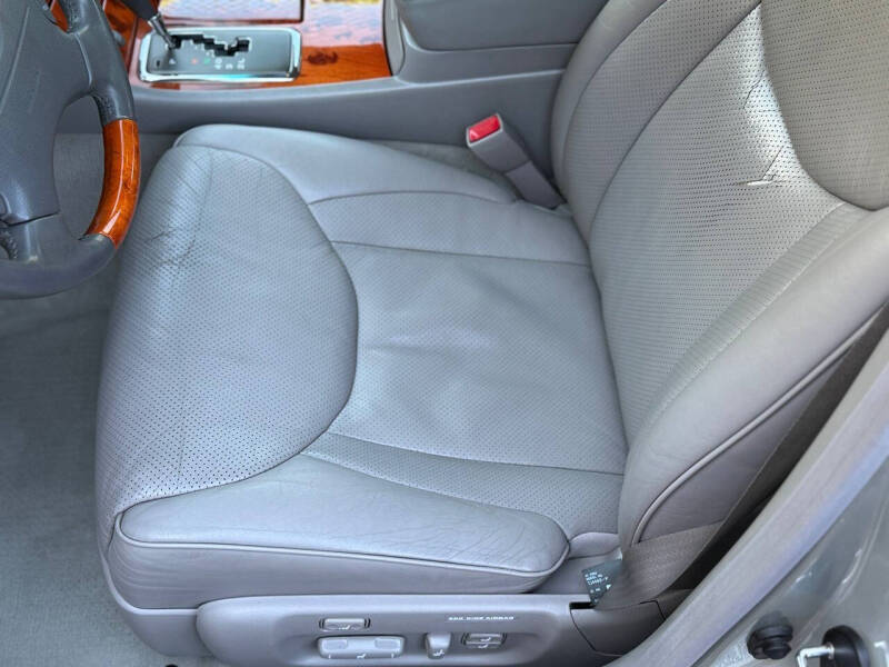 2003 Lexus LS 430