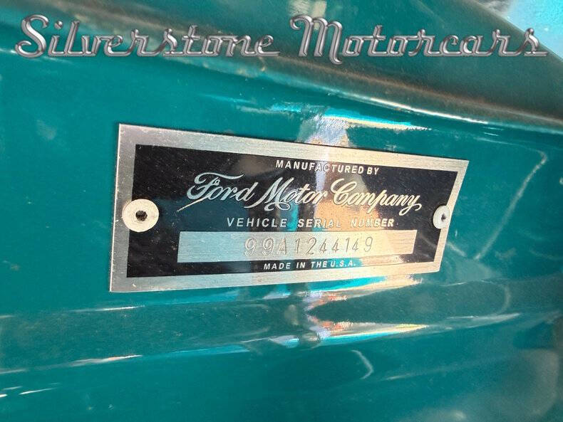 1946 Ford Super Deluxe