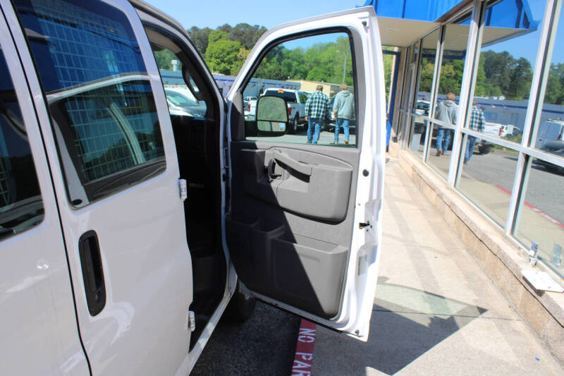 2017 Chevrolet Express 2500