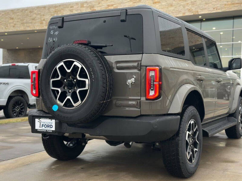 2025 Ford Bronco Outer Banks