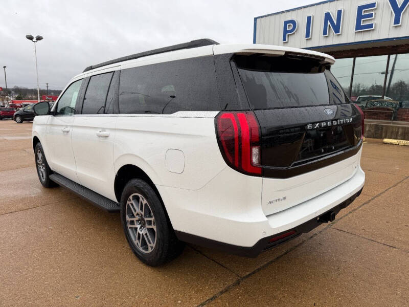 2025 Ford Expedition MAX Active