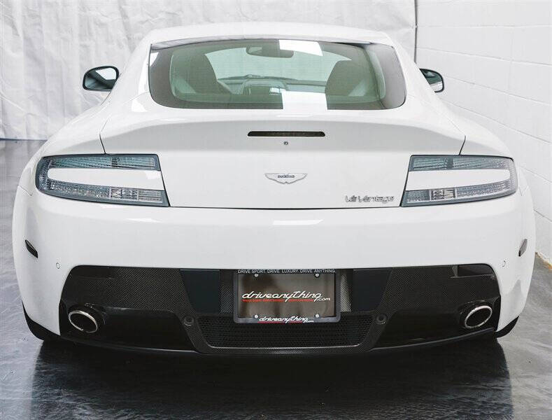 2011 Aston Martin V12 Vantage
