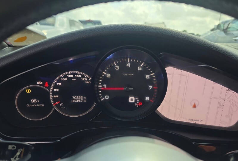 2018 Porsche Panamera 4