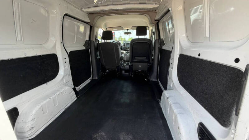 2017 Nissan NV200