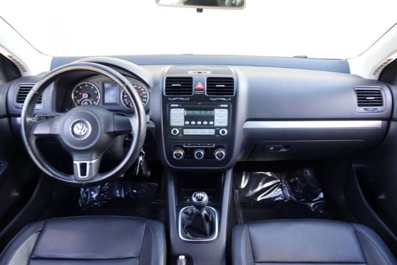 2010 Volkswagen Jetta Limited Edition PZEV