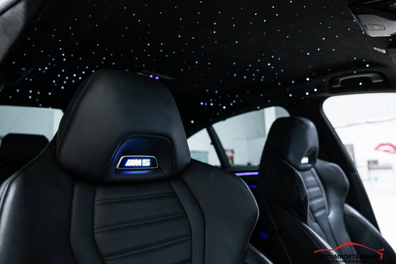 2023 BMW M5