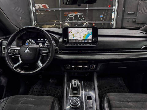 2023 Mitsubishi Outlander