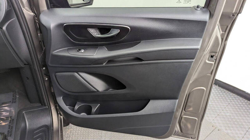 2016 Mercedes-Benz Metris Passenger