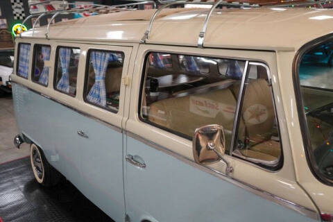 1976 Volkswagen Type 2 Westfalia Camper Bus