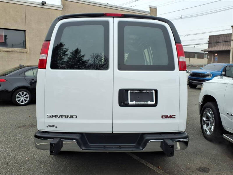2024 GMC Savana 2500