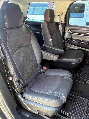 2015 GMC Acadia SLE-2