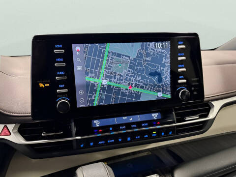 2023 Toyota Sienna Platinum 7-Passenger