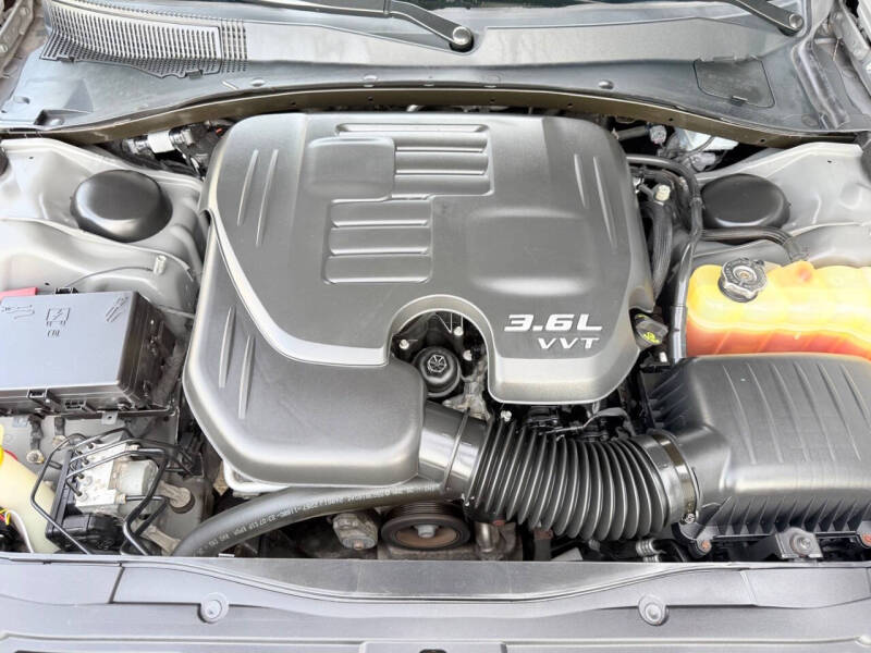 2018 Chrysler 300 S