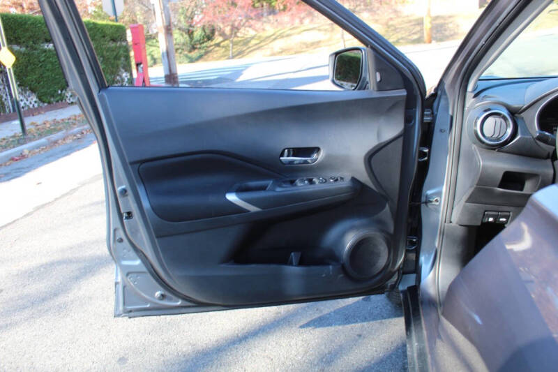 2021 Nissan Kicks SV