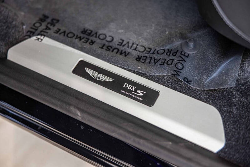 2026 Aston Martin DBX S