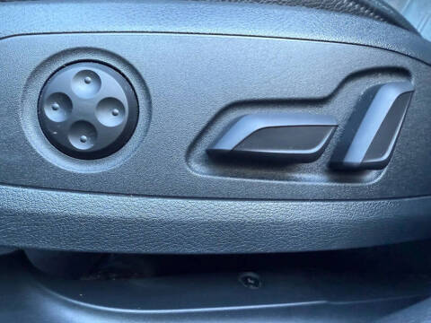 2017 Audi A4 2.0T quattro Premium Plus