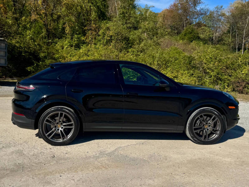 2023 Porsche Cayenne Coupe Platinum Edition