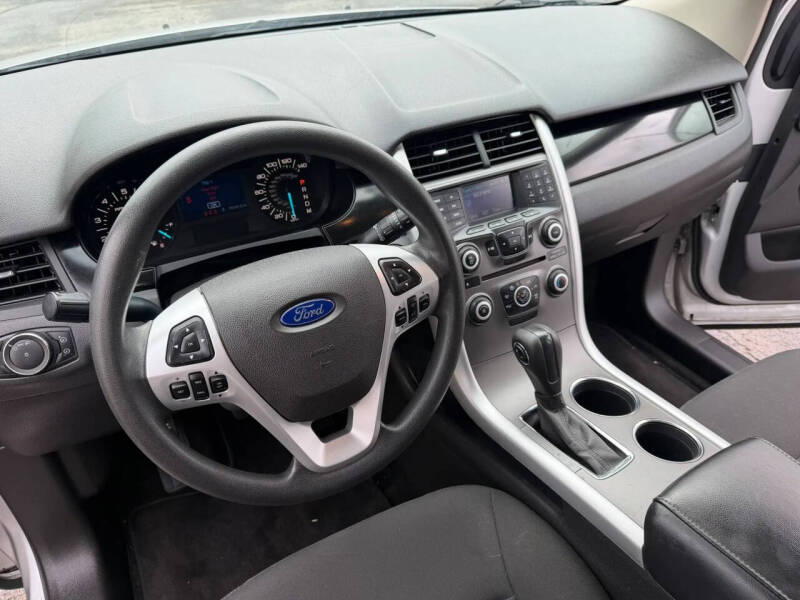 2012 Ford Edge SE