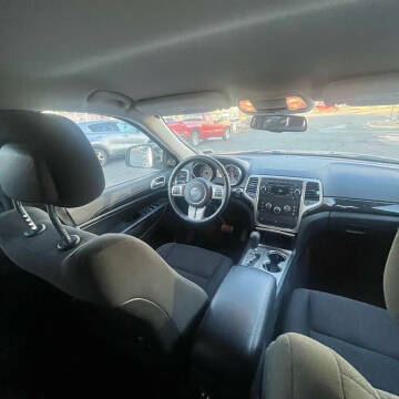 2012 Jeep Grand Cherokee Laredo