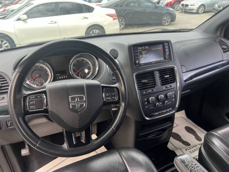 2017 Dodge Grand Caravan SE