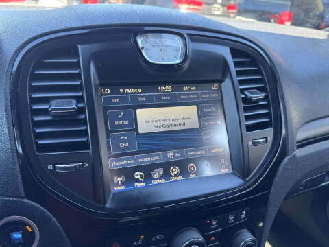 2012 Chrysler 300 MOPAR 12