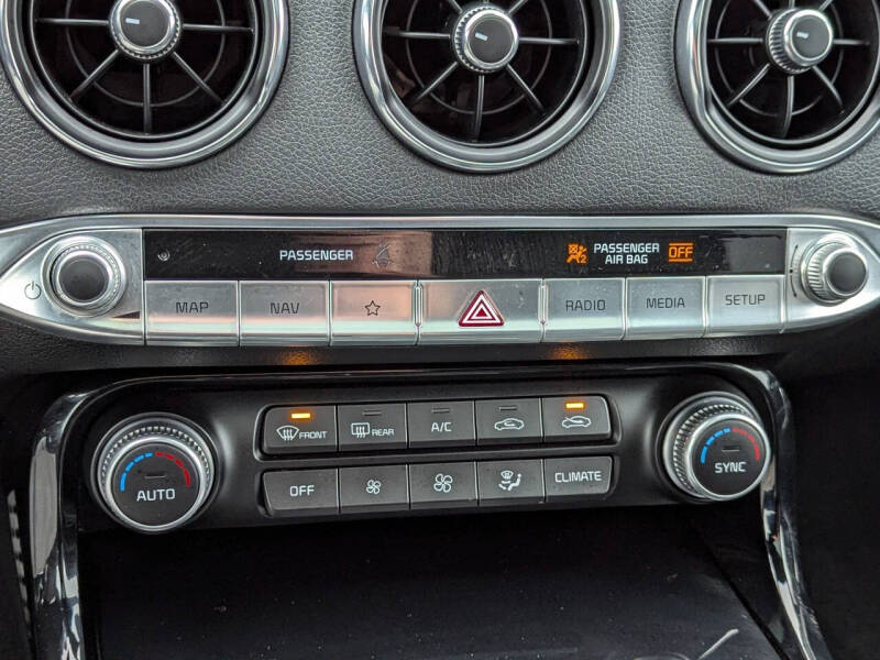 2023 Kia Stinger GT-Line