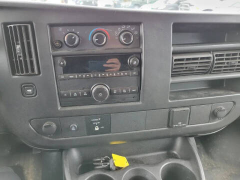 2017 GMC Savana LS 3500