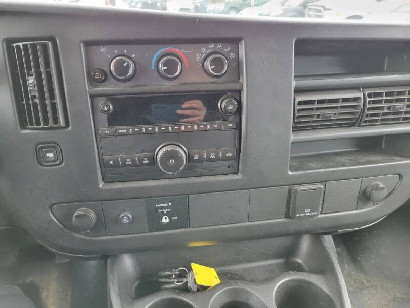 2017 GMC Savana LS 3500