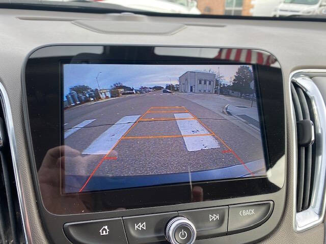 2017 Chevrolet Malibu LT