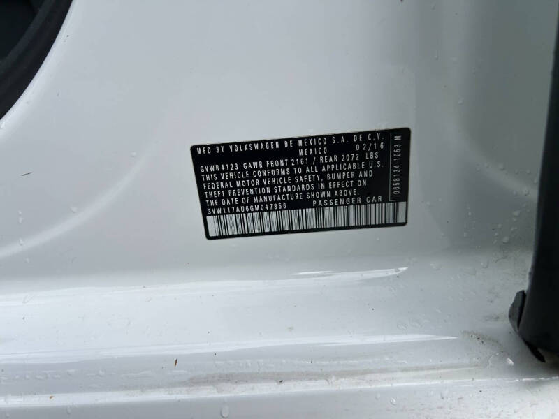 2016 Volkswagen Golf TSI S