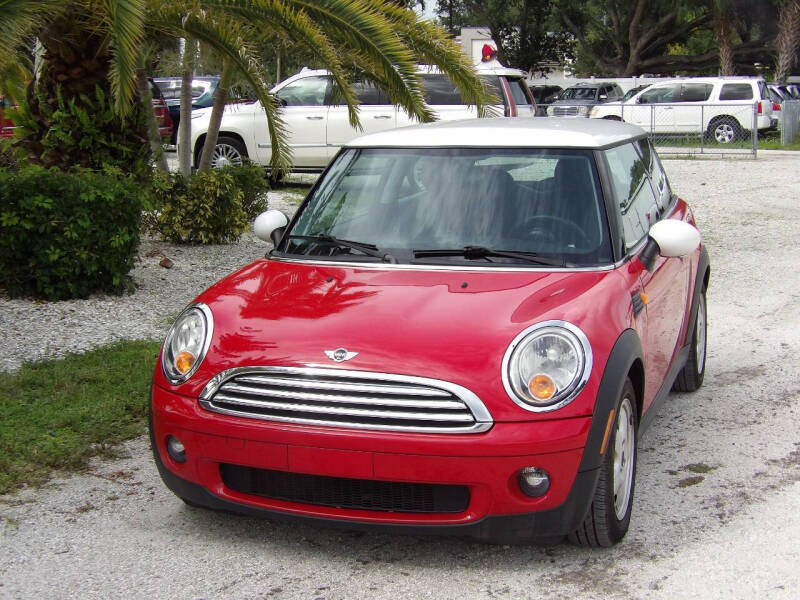 Used 2008 MINI Cooper Base with VIN WMWMF33588TT65705 for sale in Fort Myers, FL