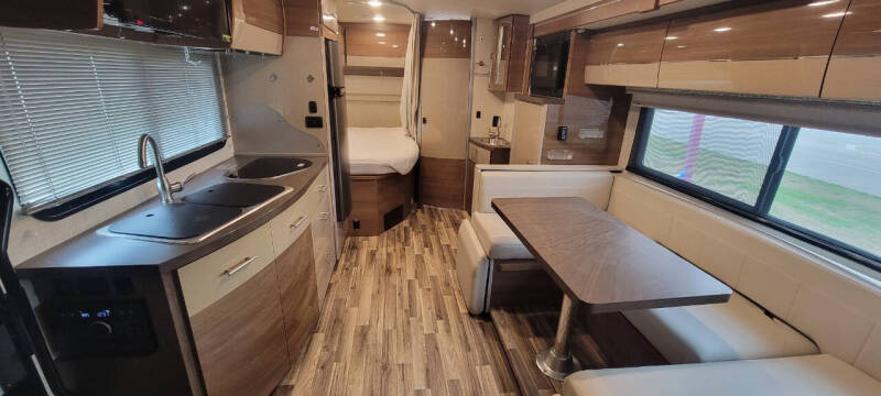 2017 Winnebago Winnebago 24J