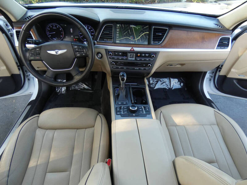 2015 Hyundai Genesis