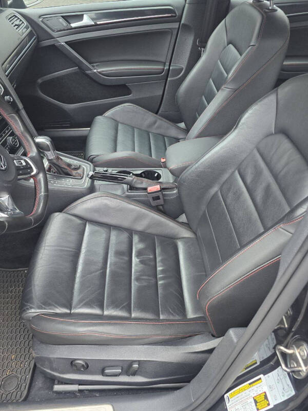 2016 Volkswagen Golf GTI Autobahn