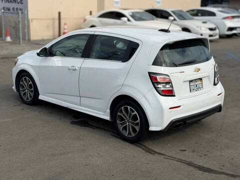2017 Chevrolet Sonic LT Auto
