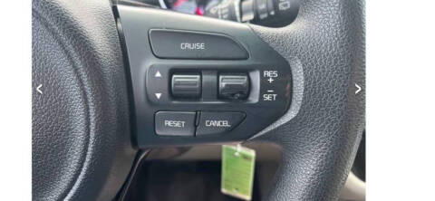 2017 Kia Sedona L