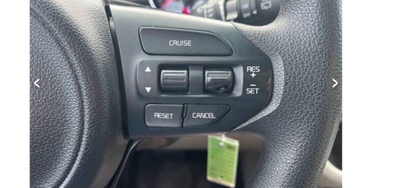 2017 Kia Sedona L