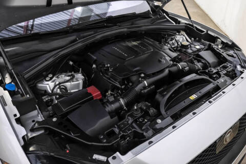 2018 Jaguar F-PACE S