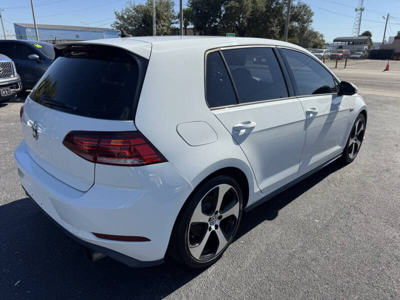 2018 Volkswagen Golf GTI S