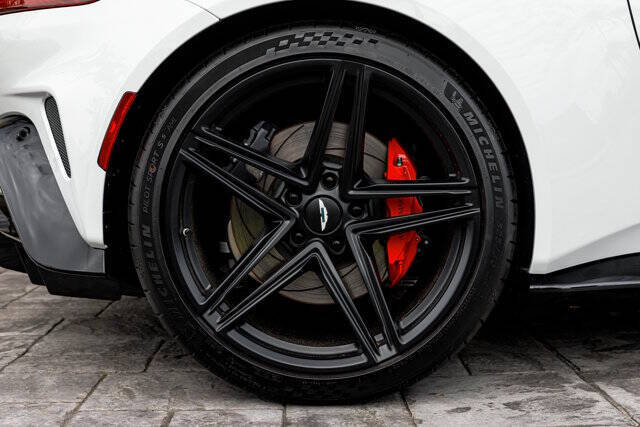 2025 Aston Martin Vantage