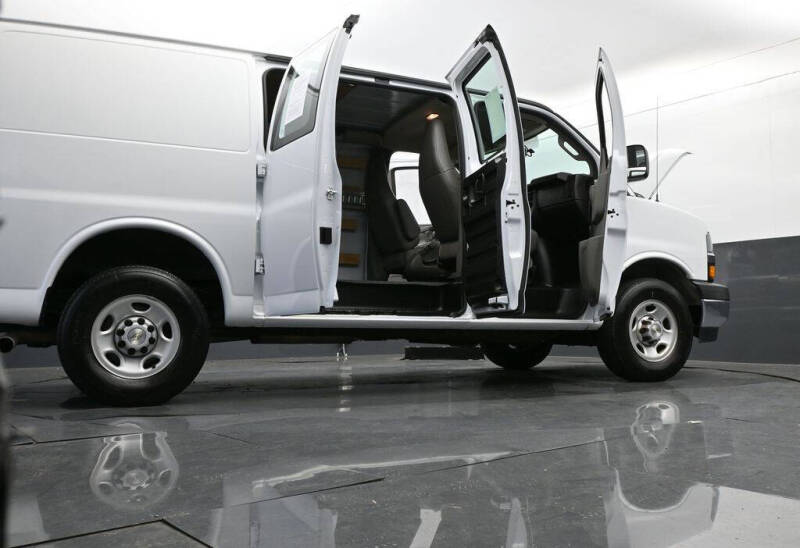 2020 Chevrolet Express 2500